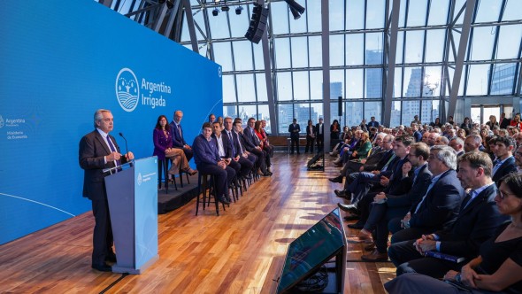 El Gobierno nacional presentó el Plan Integral Argentina Irrigada que beneficia a más de 50 mil productores