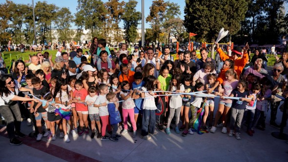 Fernando Moreira y Gabriel Katopodis inauguraron la nueva Plaza Ombú en el ex Tiro Federal