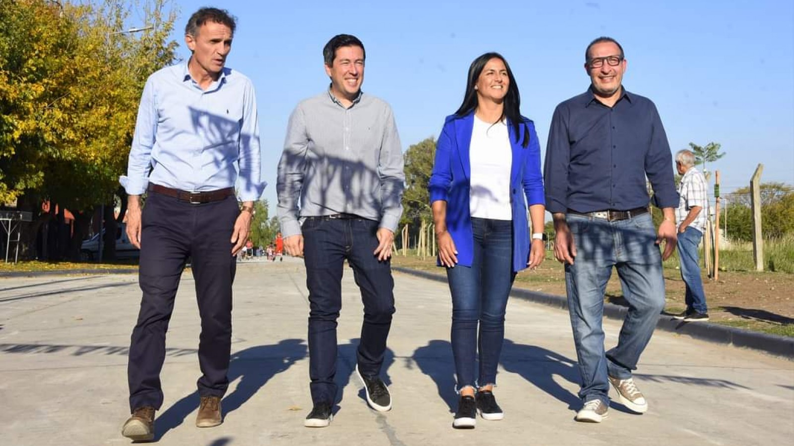 Noe Correa, Leo Nardini y Gabriel Katopodis, inauguraron el pavimento de la calle Juan Francisco Seguí Norte