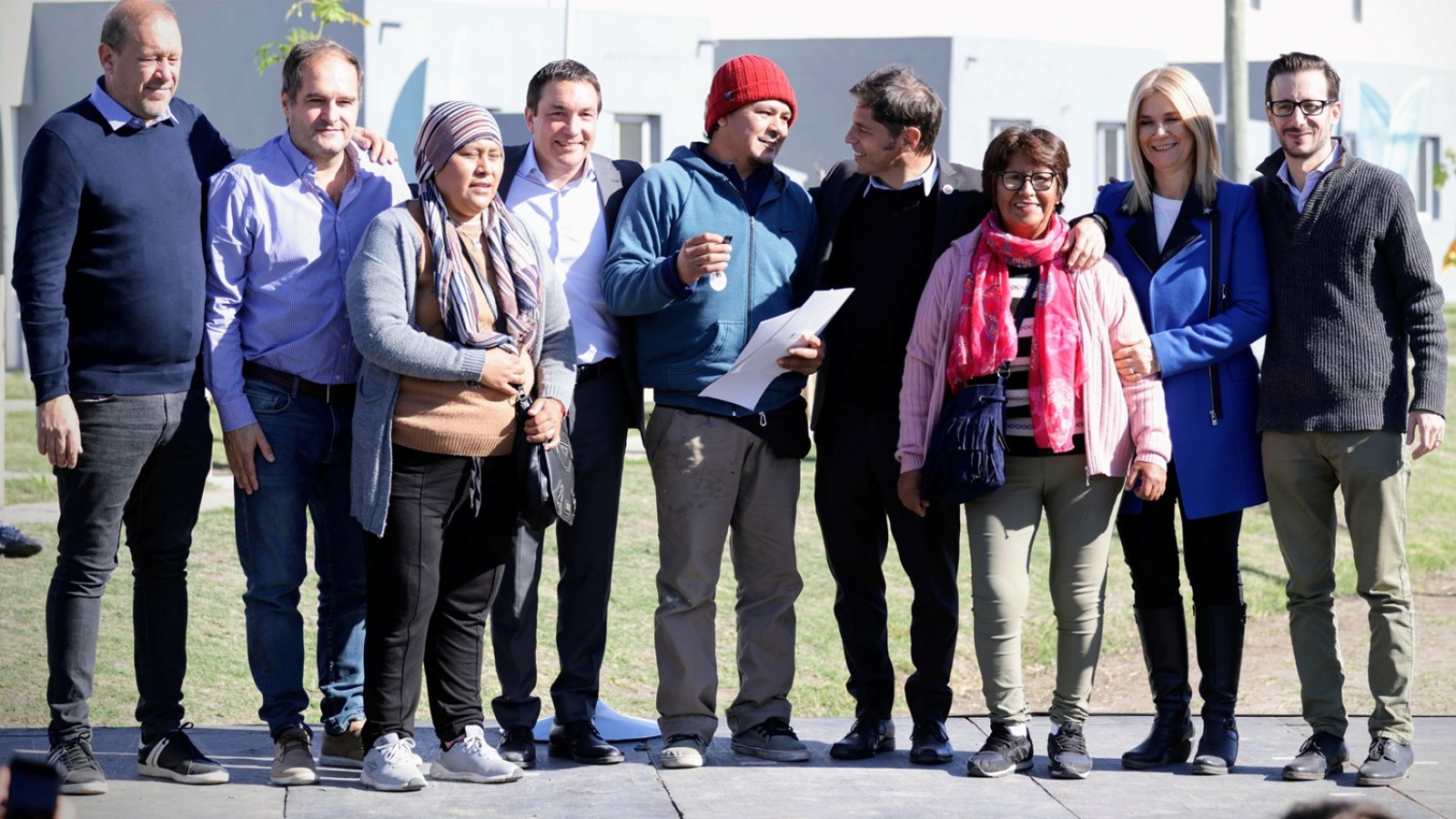 Techo Digno: Kicillof encabezó la entrega de 62 viviendas en Florencio Varela