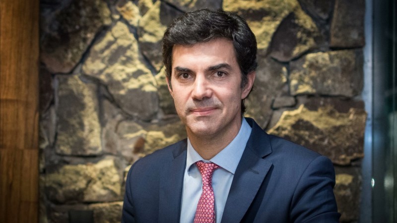 Urtubey: "El país tiene que producir bienes y salir de la especulación financiera"