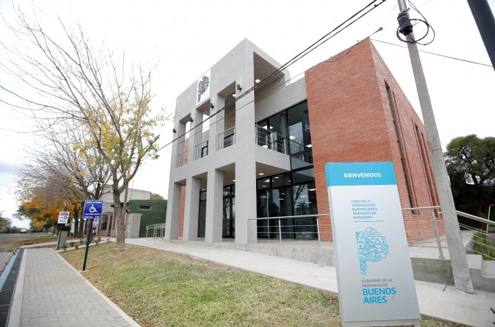 Kicillof inauguró la primera Casa de la Provincia en territorio bonaerense