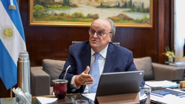 El crecimiento del sector automotor es "un ejemplo de la industria argentina", aseguró De Mendiguren