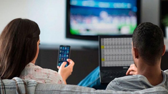 El Gobierno autorizó aumentos mensuales en las tarifas de televisión, telefonía e internet