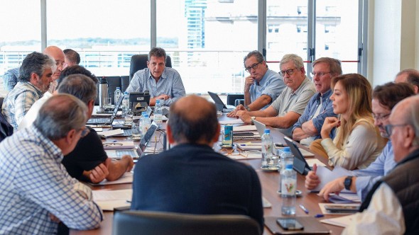 Sube tasa de interés y BCRA interviene para estabilizar tipo de cambios, eje de medidas económicas