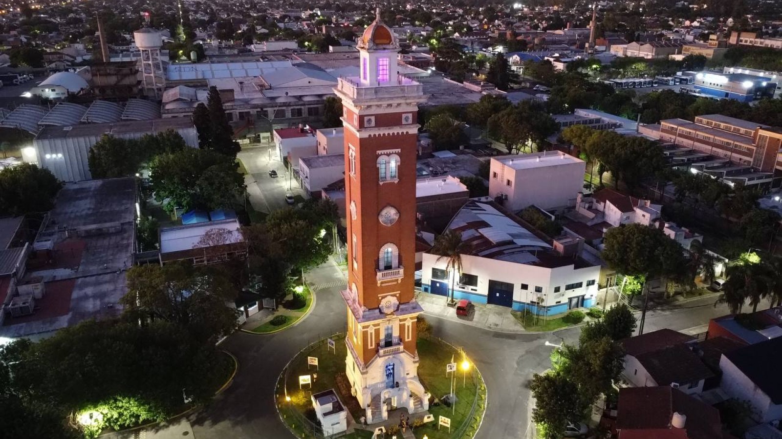 "De Piazzolla a Charly": continúan las tardes de música en Torre Ader