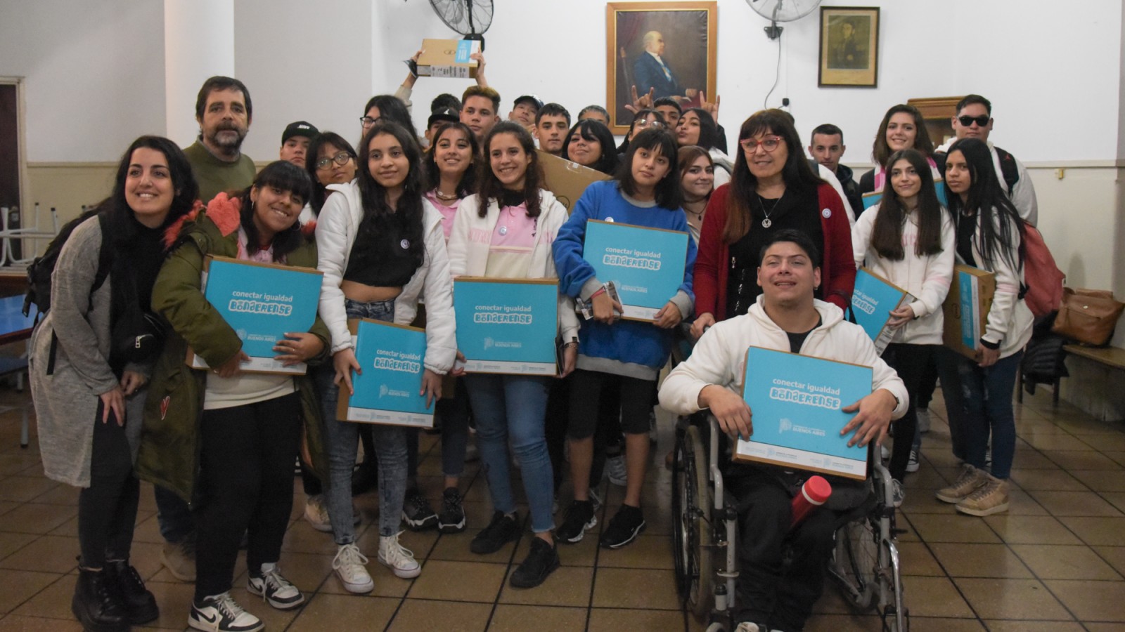 San Martín entrega más de 2.400 netbooks de Conectar Igualdad Bonaerense