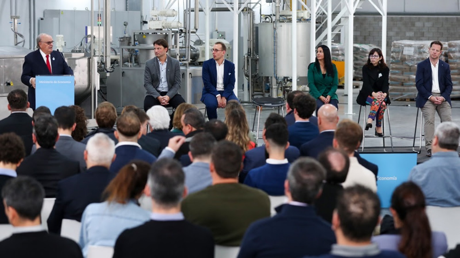 Por fuerte demanda de las pymes, Economía duplica el financiamiento al sector productivo