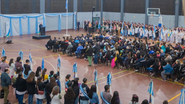 San Fernando conmemoró el 25 de Mayo con un emotivo acto cívico