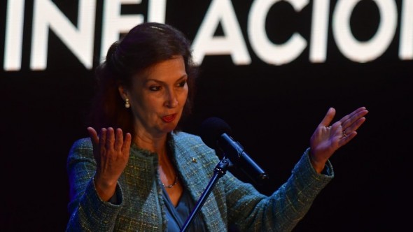 Milei sumó a Diana Mondino como candidata en la Ciudad y busca cerrar al intendente de Chivilcoy para Buenos Aires