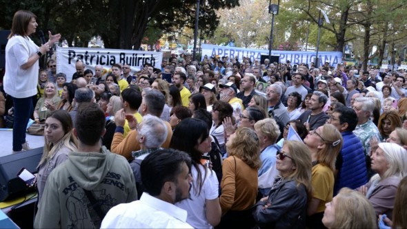 Patricia Bullrich: "Se terminaron los gerentes de la pobreza, les decimos a los Grabois que no van a manejar un peso más"