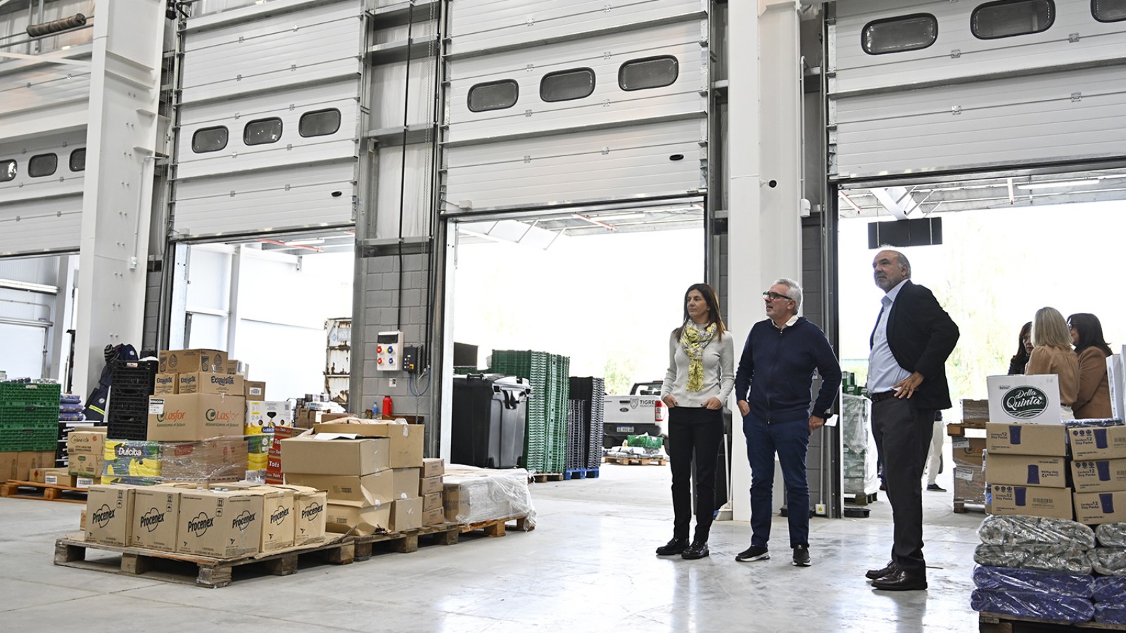 Julio Zamora recorrió la nueva sede del Banco de Alimentos en Benavídez