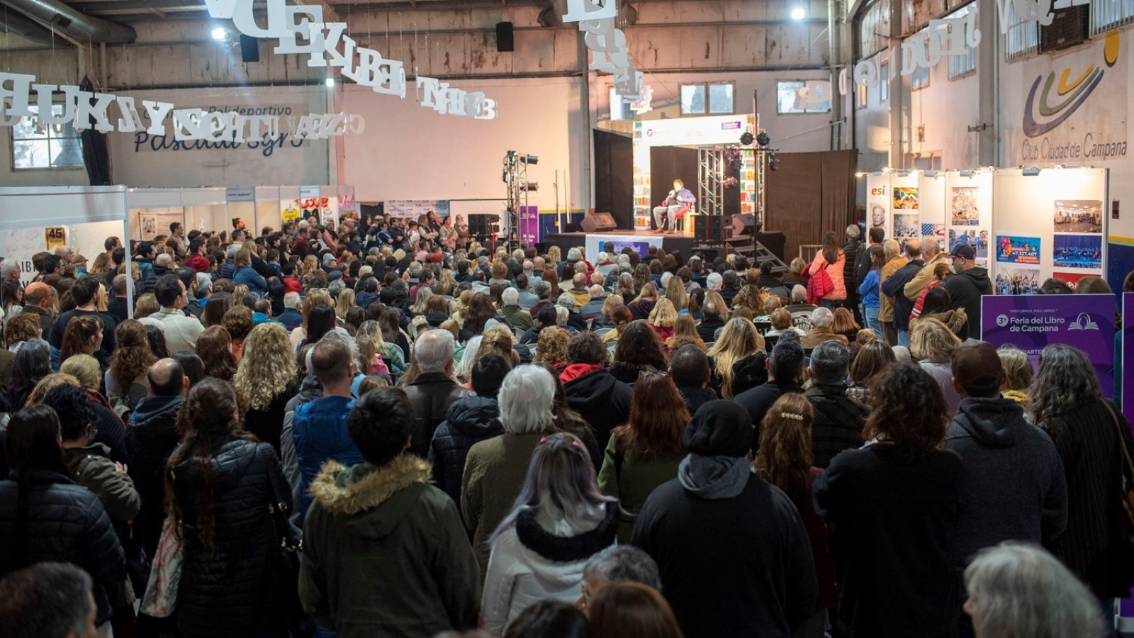 En su tercer día, la Feria del Libro de Campana regaló otra jornada brillante y de masiva concurrencia