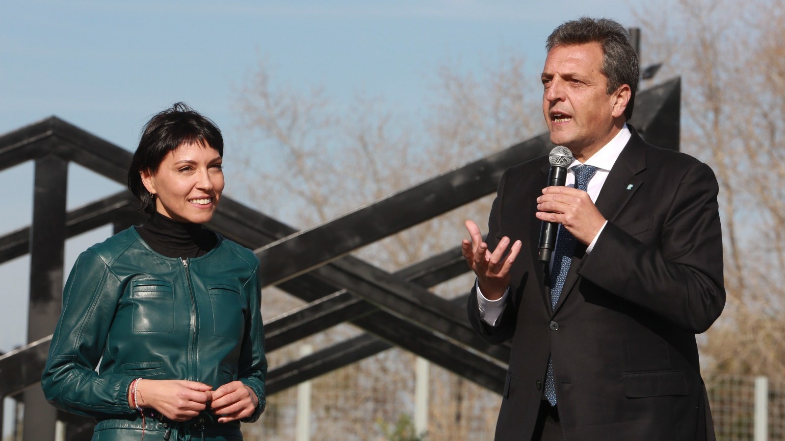 Massa: "Nunca para atrás, vamos para adelante, porque para adelante está el camino de Argentina"