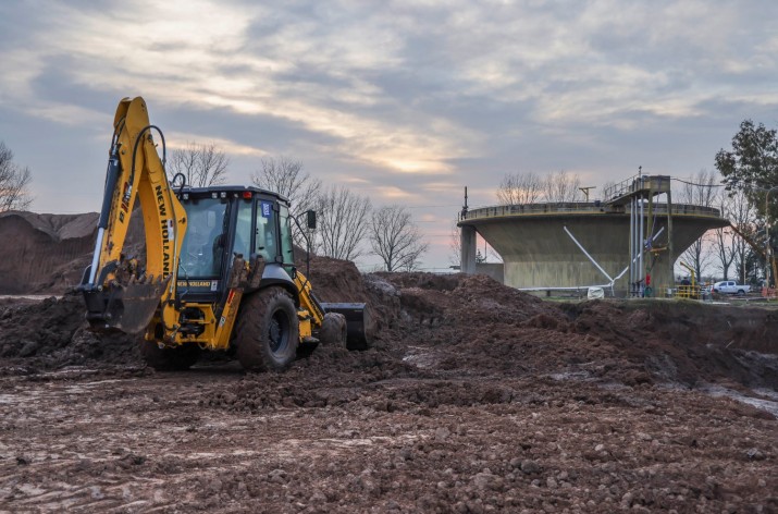 En San Antonio de Areco, Katopodis recorrió las obras de la Planta de Líquidos Cloacales