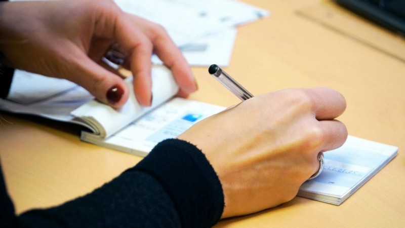 Se triplicaron los cheques sin fondos: el BCRA alertó por el impacto en la cadena de pagos