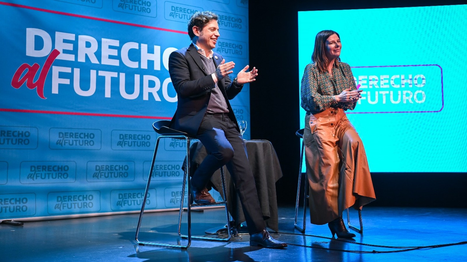 Kicillof junto a 200 artistas: "Vamos a seguir recuperando el protagonismo cultural de la provincia de Buenos Aires"