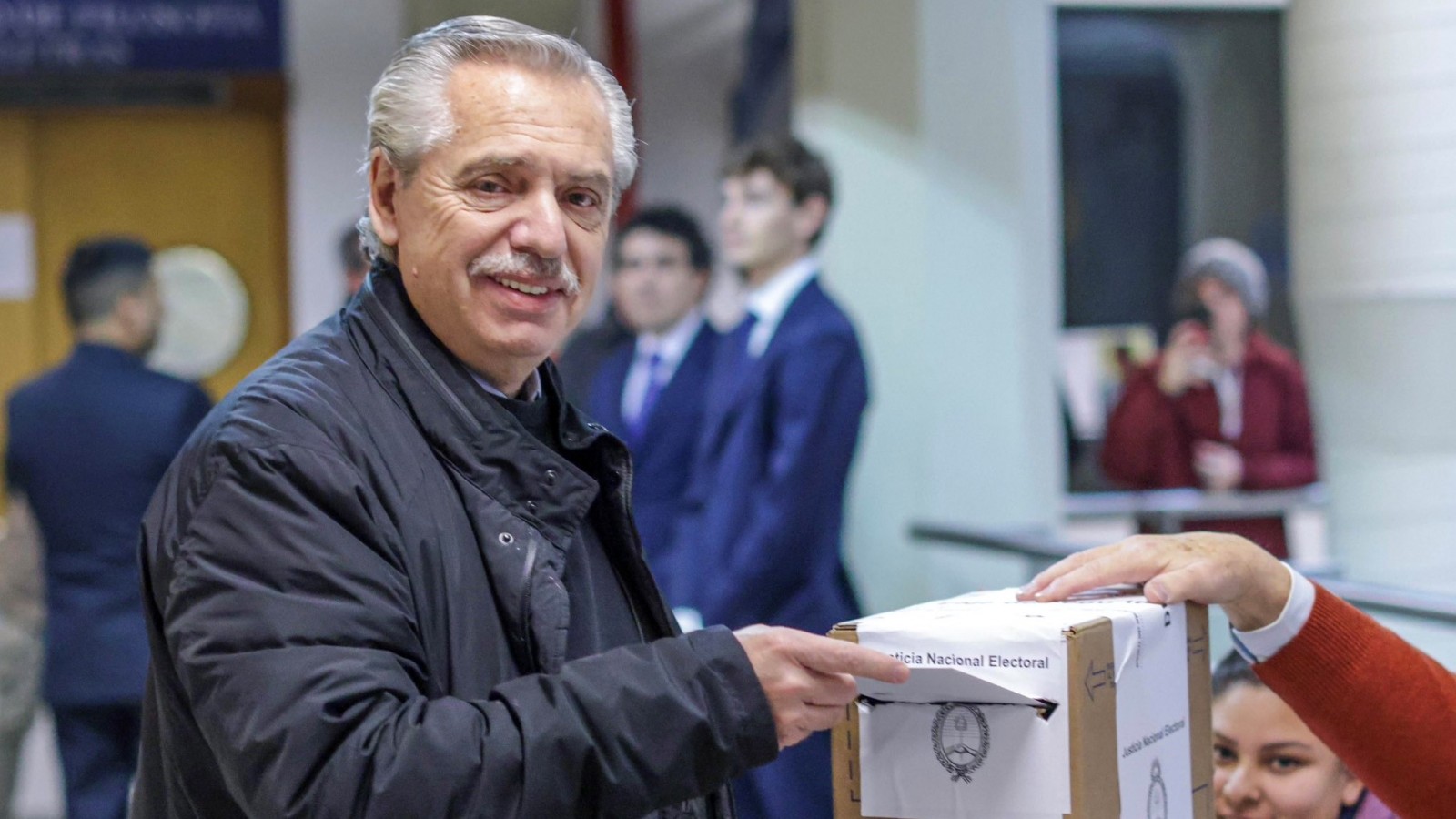 Alberto Fernández: "Siempre que se vota, la Argentina se vuelve un país mejor"