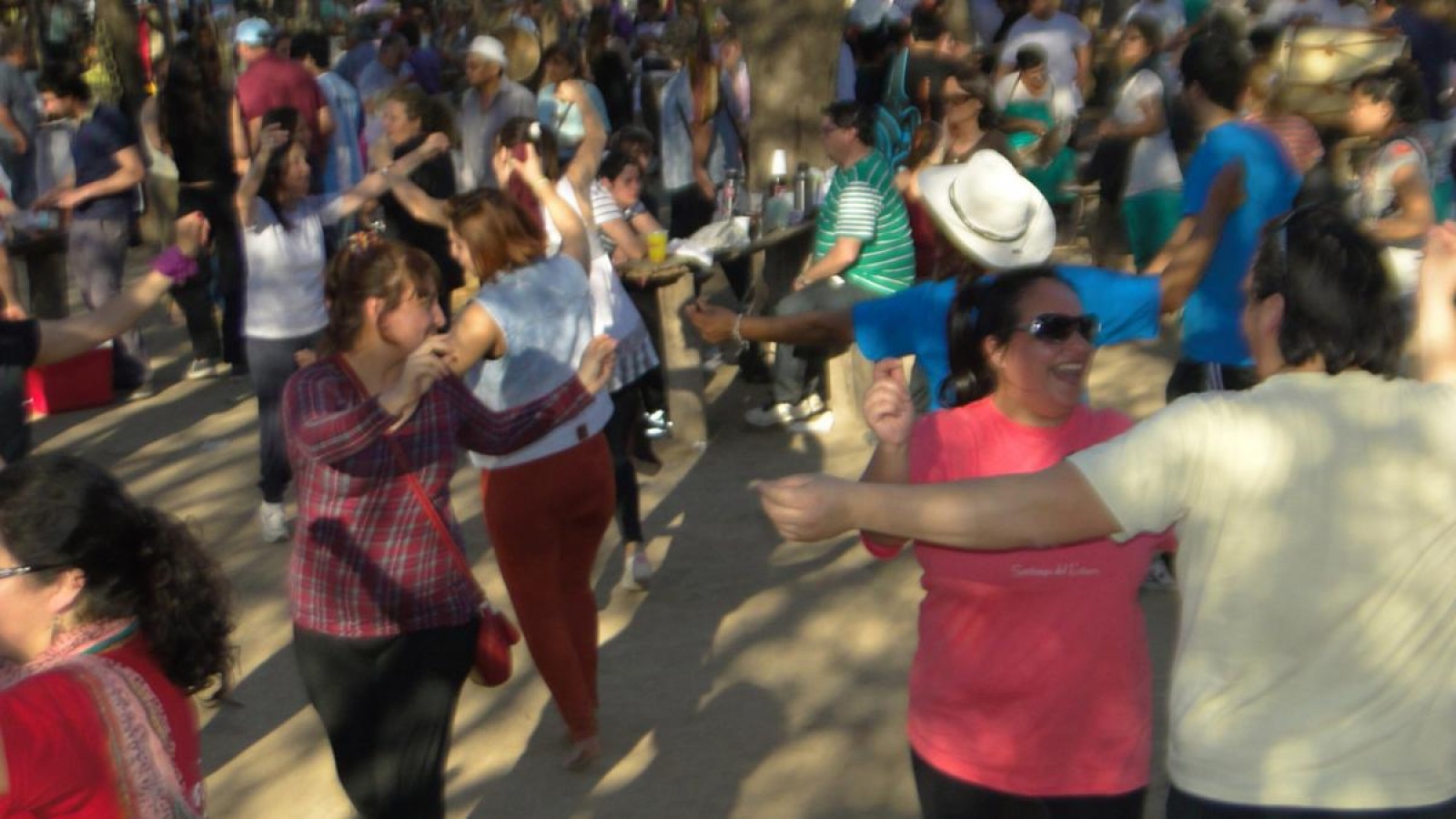 Turistas de todo el país disfrutaron a puro baile y música de la Fiesta de la Abuela Carabajal