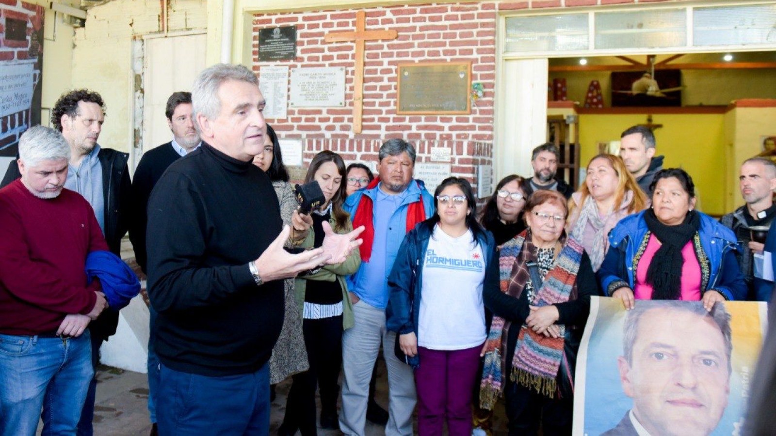 Rossi pidió apoyar una propuesta con un Estado para "quienes más lo necesitan"