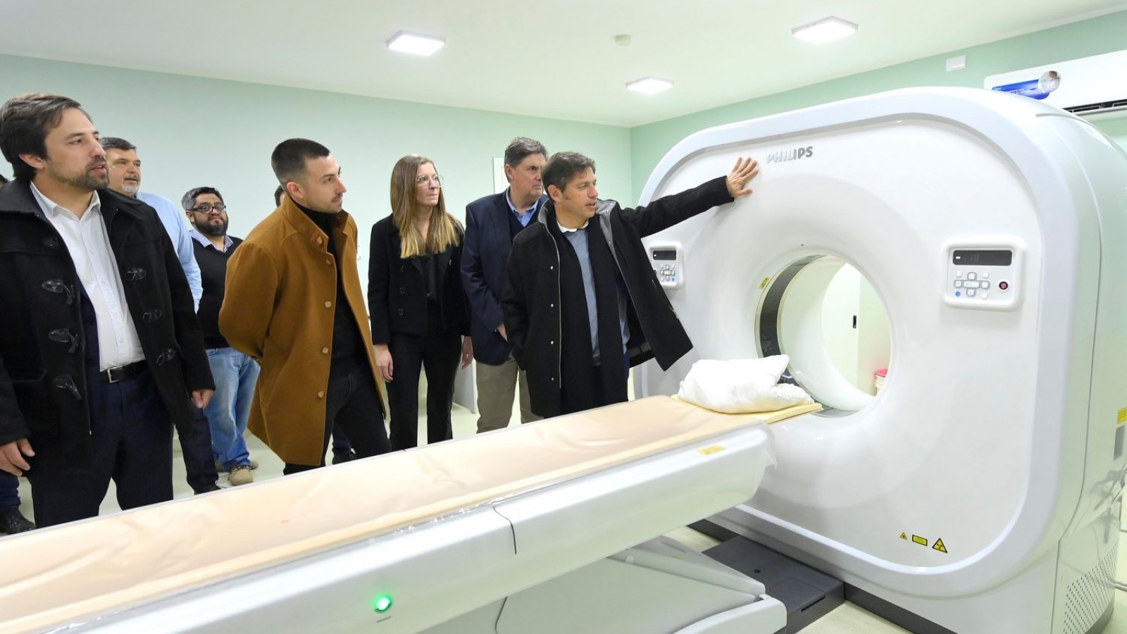 Kicillof recorrió el Centro de Diagnóstico por Imágenes del hospital de San Cayetano