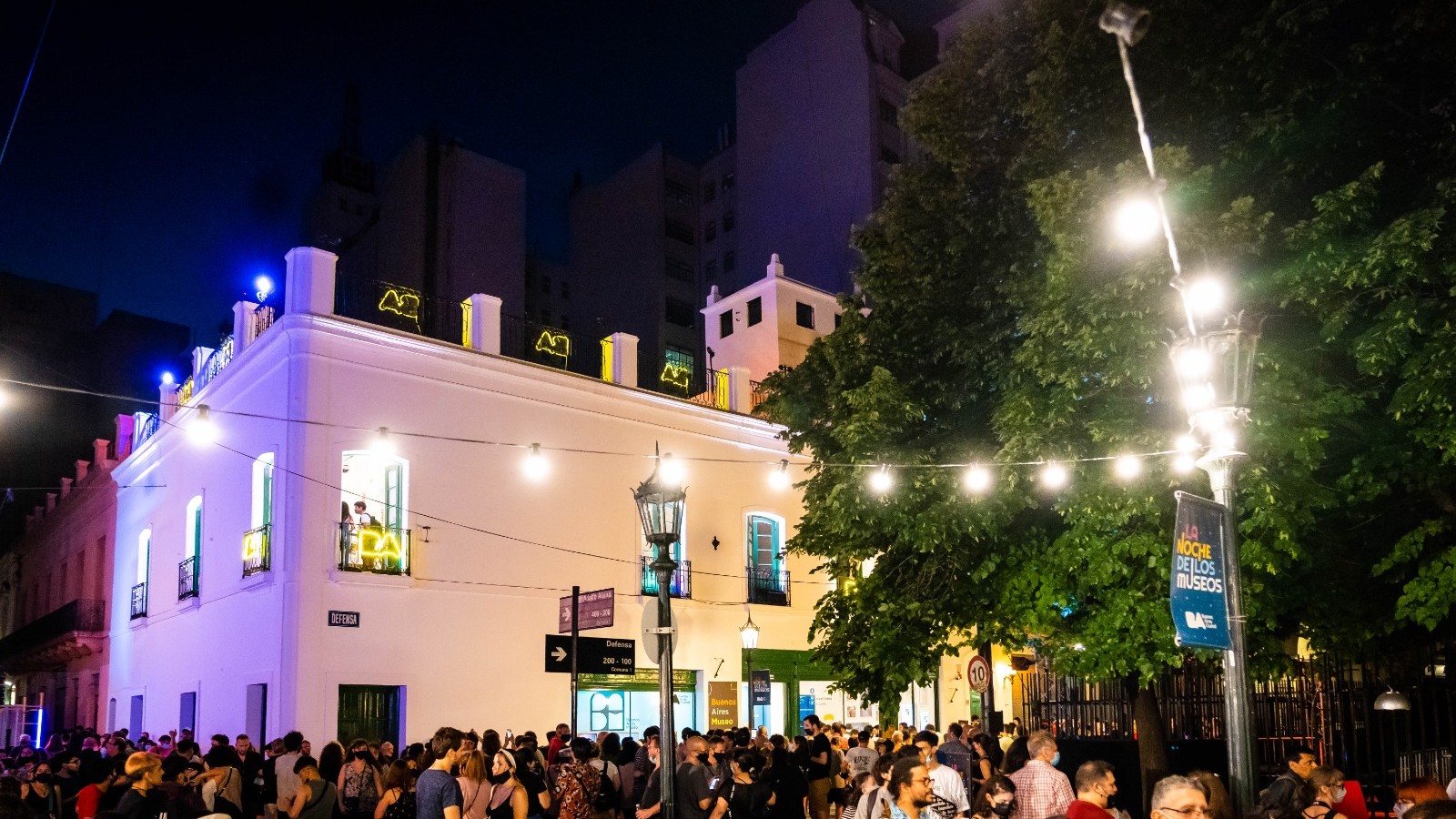 Llega la tradicional Noche de los Museos, con más de 290 sedes y transporte gratis, para disfrutar en la Ciudad
