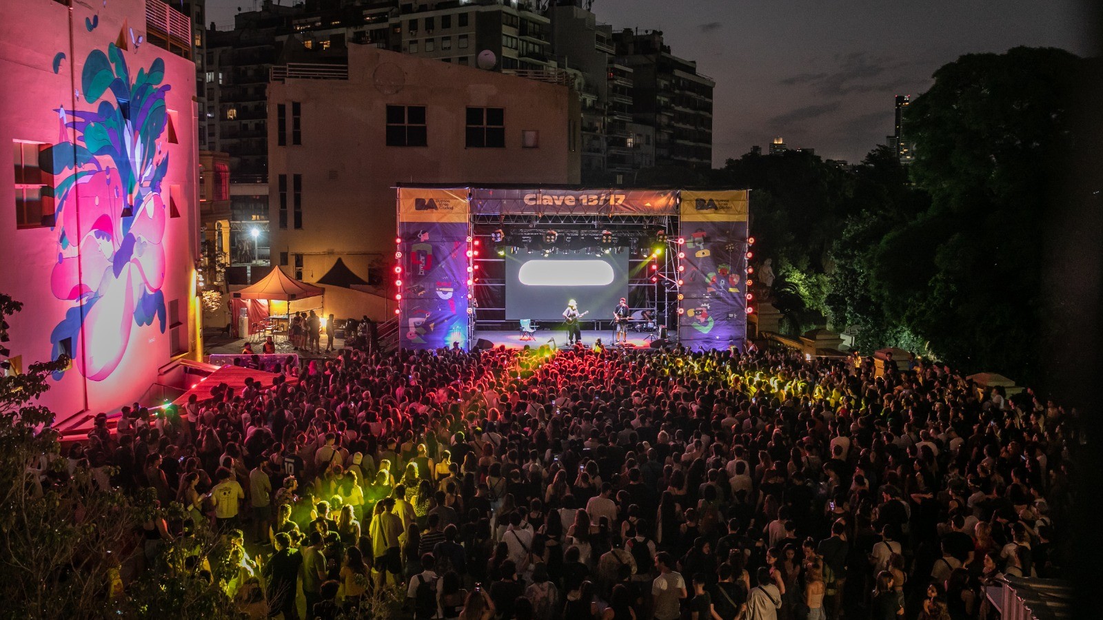 El Festival Clave para adolescentes llega a Recoleta con shows y música, para disfrutar el fin de semana en la Ciudad