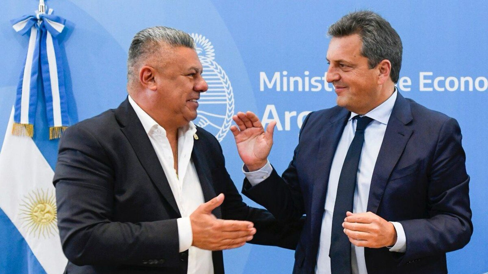 Massa celebró la elección de la Argentina como una de las sedes de la inauguración del Mundial 2030