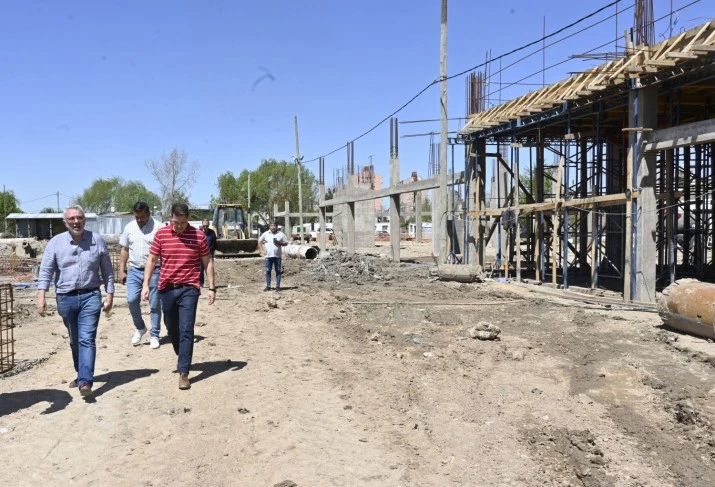Julio Zamora monitoreó los avances de obra del nuevo Hospital de Alta Complejidad para Adultos