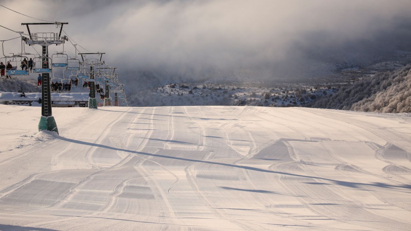 El cerro Catedral extendió su temporada e invita a seguir disfrutando de la nieve