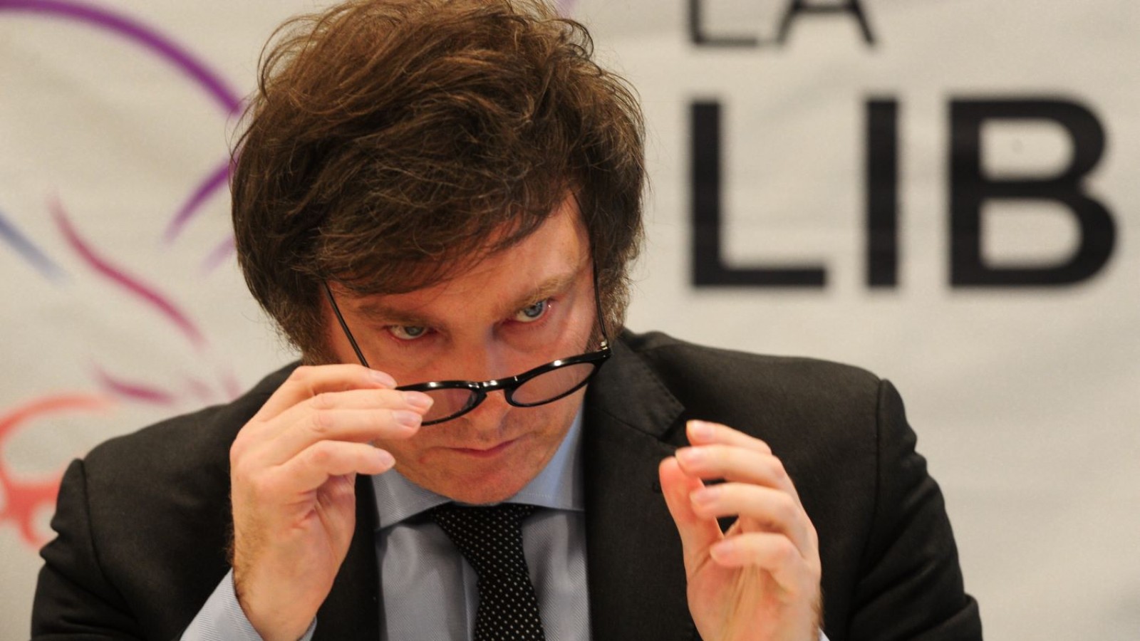 Milei: "La eliminación del impuesto a las Ganancias y la reducción del IVA se van a mantener"