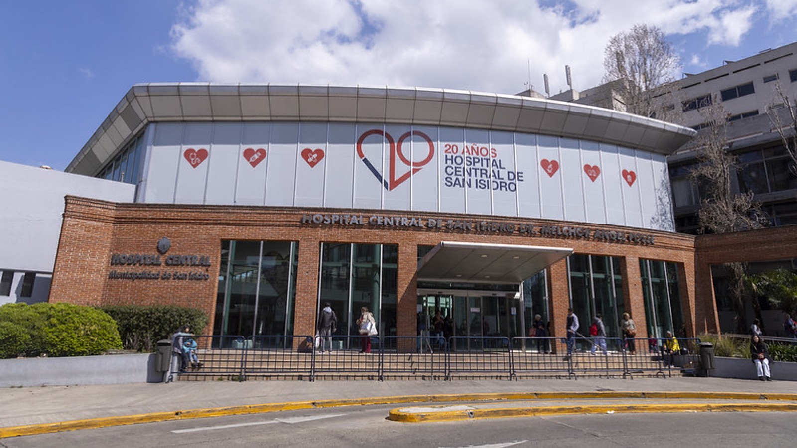 San Isidro: alertan sobre estafas por falsos turnos médicos a través de WhatsApp