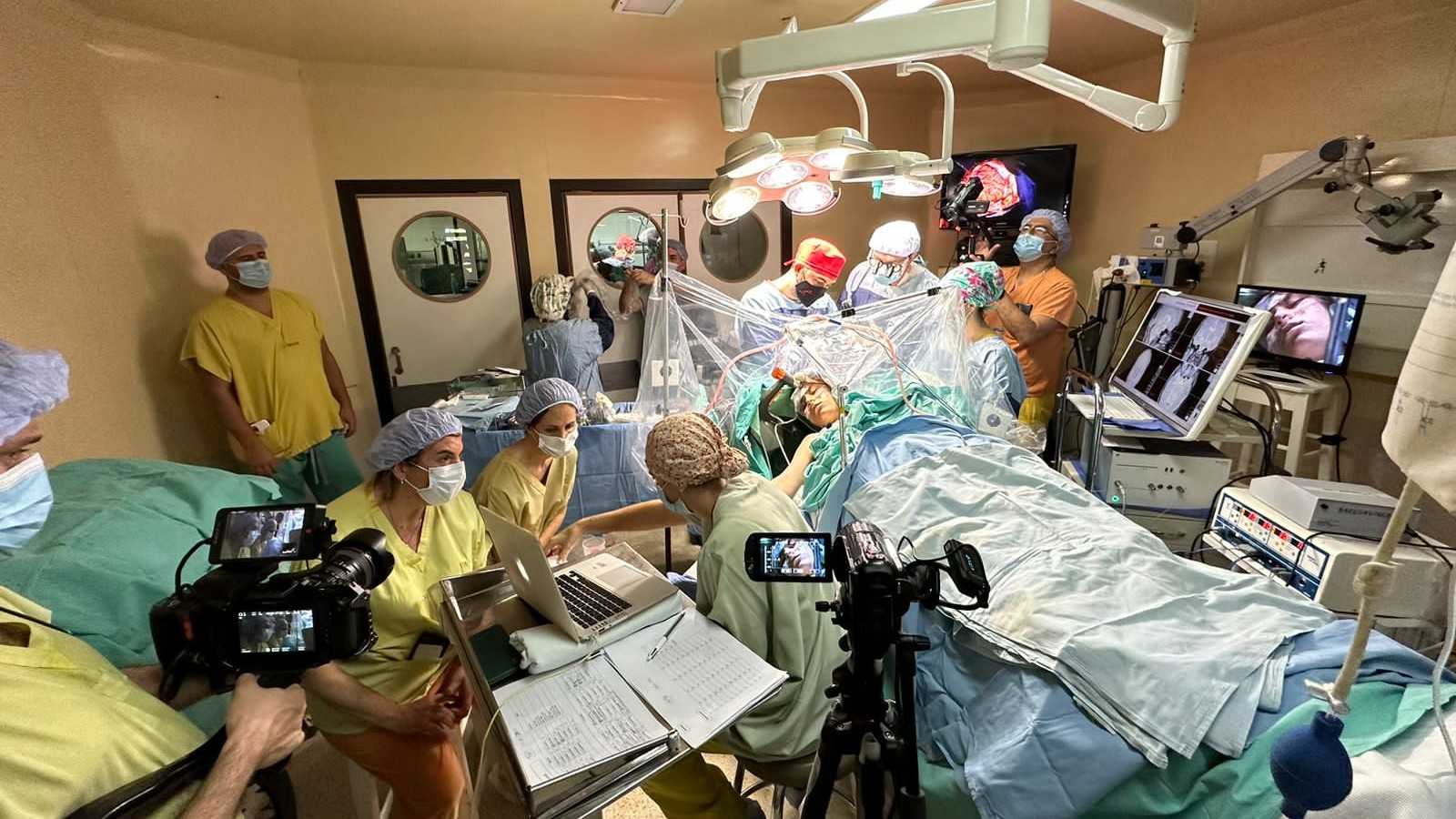 Inédita cirugía cerebral con mapeo de emociones en un Hospital de la Provincia de Buenos Aires