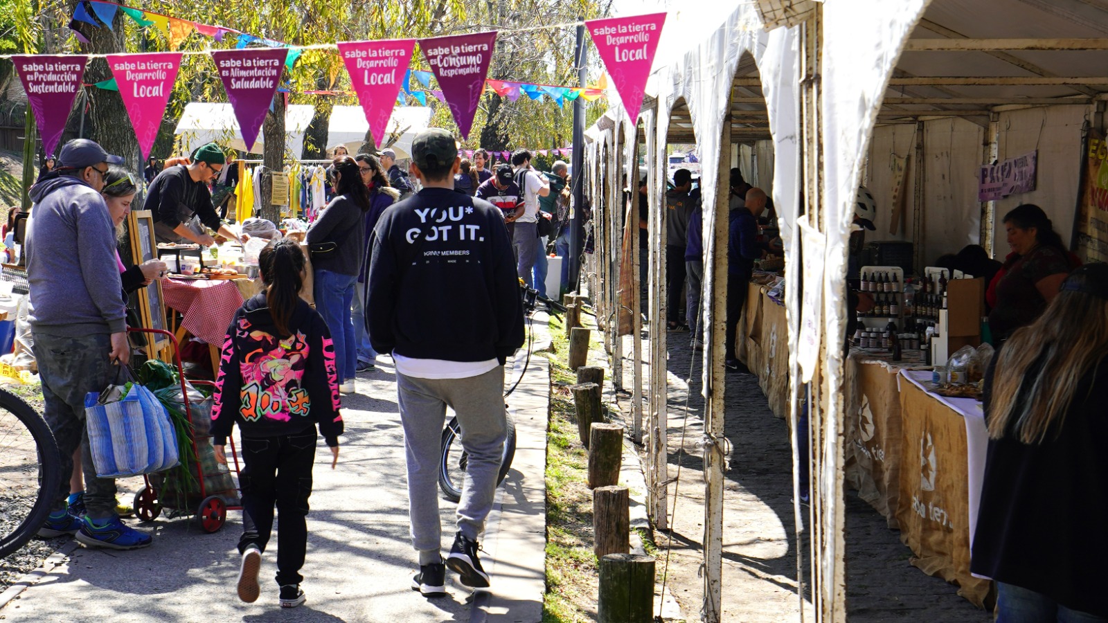 Sabe la Tierra y reciclaje creativo en Plaza Amigos de Florida
