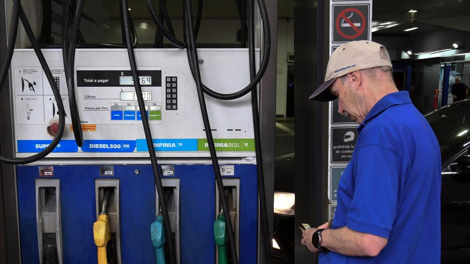 Estacioneros aseguran que se transita "un sendero hacia el normal abastecimiento de combustibles"