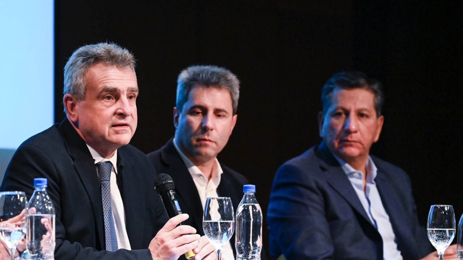 Rossi afirmó que "nadie es dueño de los votos", durante una visita a San Juan