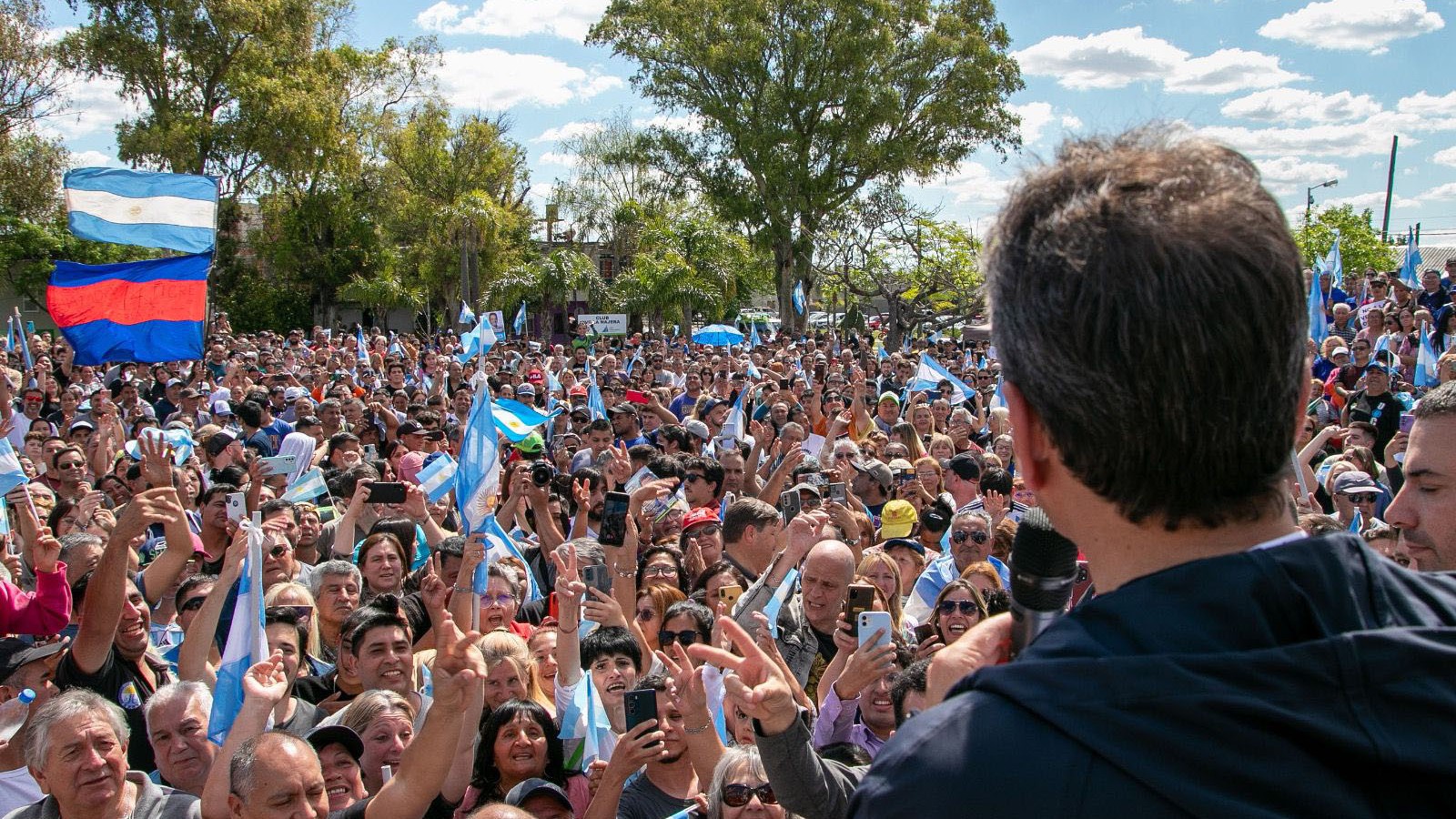 Massa, en San Fernando: "Un país no se construye vendiendo los órganos, sino con corazón"