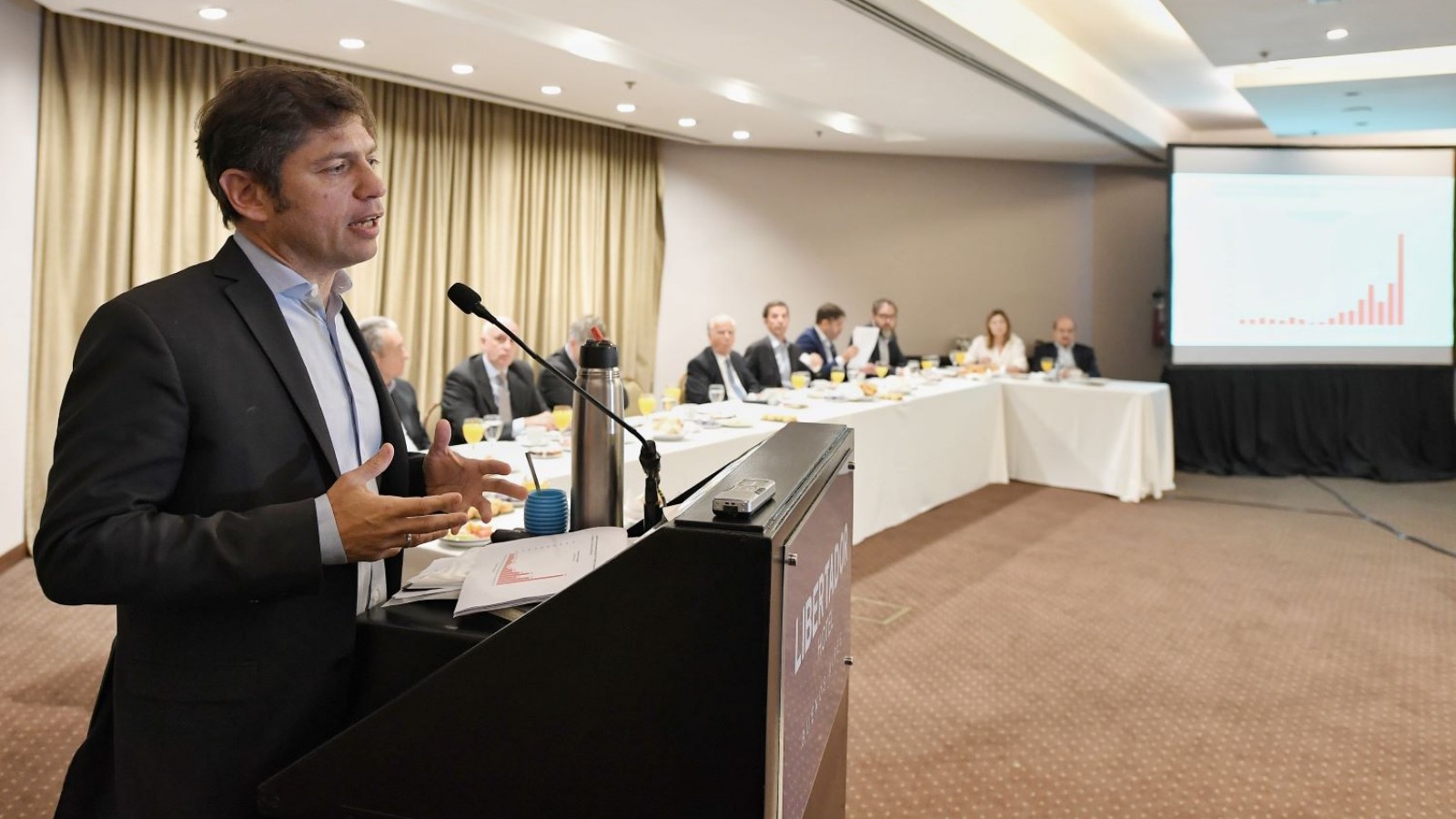 Kicillof: "Asumimos el desafío de acelerar nuestro desarrollo energético: la provincia de Buenos Aires quiere ser protagonista del boom petrolero de la Argentina"