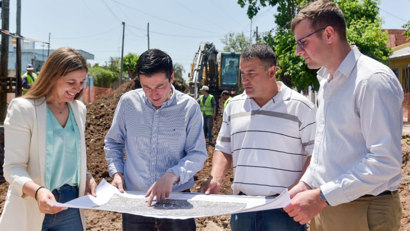 Leo Nardini recorrió el inicio de obras de pavimentación en Los Polvorines
