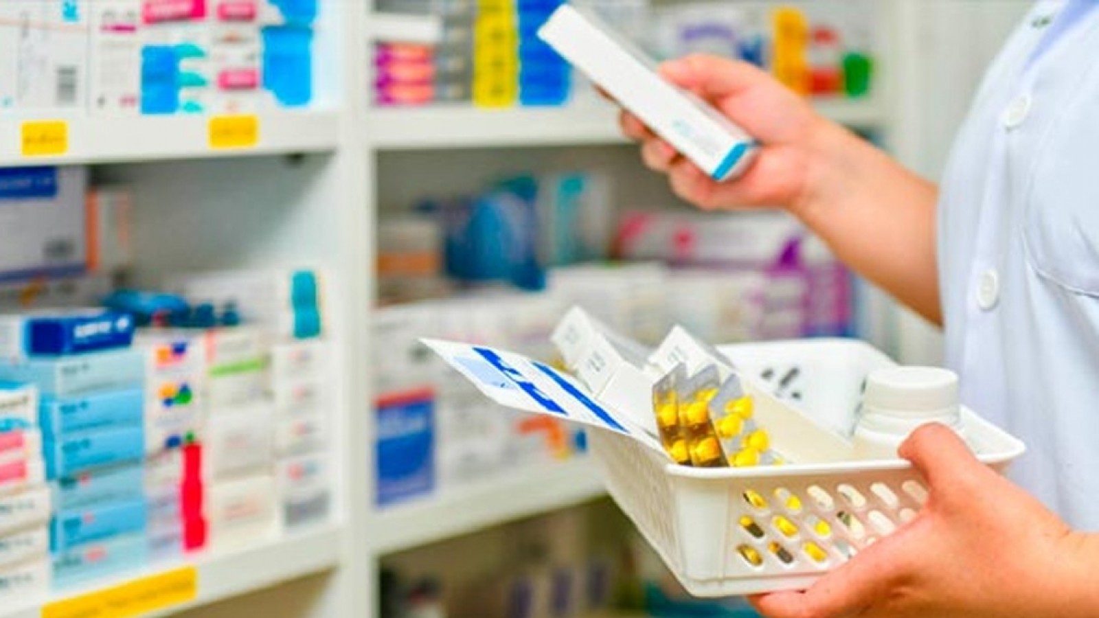 Farmacéuticos aseguran que la provisión de medicamentos es "normal" y "no hay faltantes"