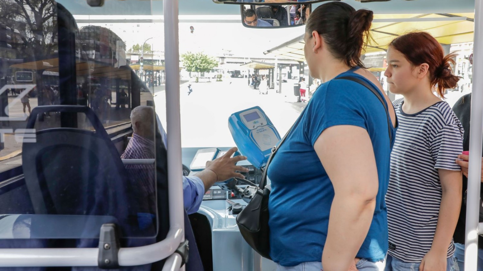 Con la aprobación de Transporte, próximamente se podrá llegar en colectivo hasta Aeroparque a través de dos líneas
