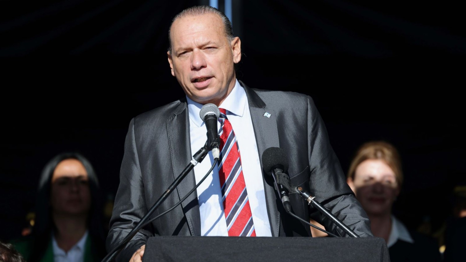 El ministro Berni anunció que el 10 de diciembre asumirá su banca en el Senado bonaerense