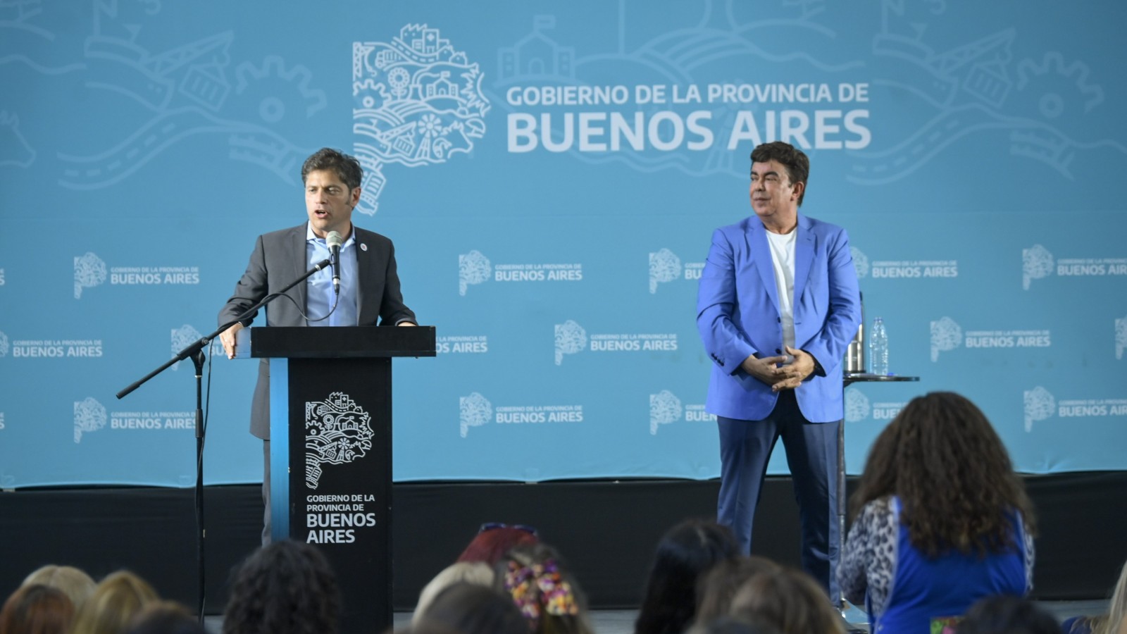 Kicillof: "No somos individuos aislados, somos una comunidad que invierte en educación para construir un futuro mejor para todos"