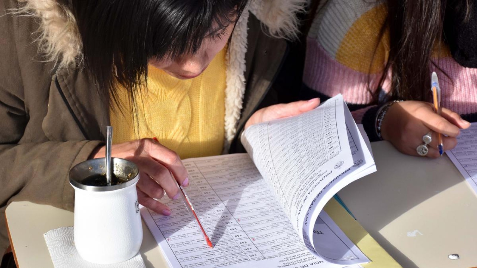 Comenzó la veda electoral para el balotaje que se realizará este domingo en todo el país