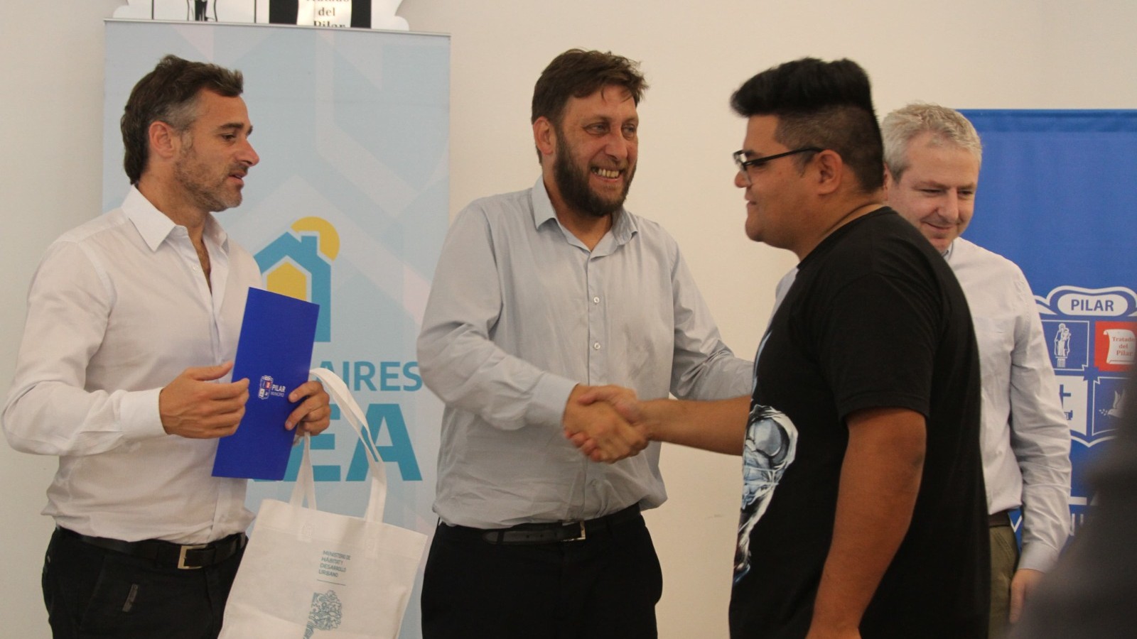 Buenos Aires CREA: 50 familias recibieron su crédito