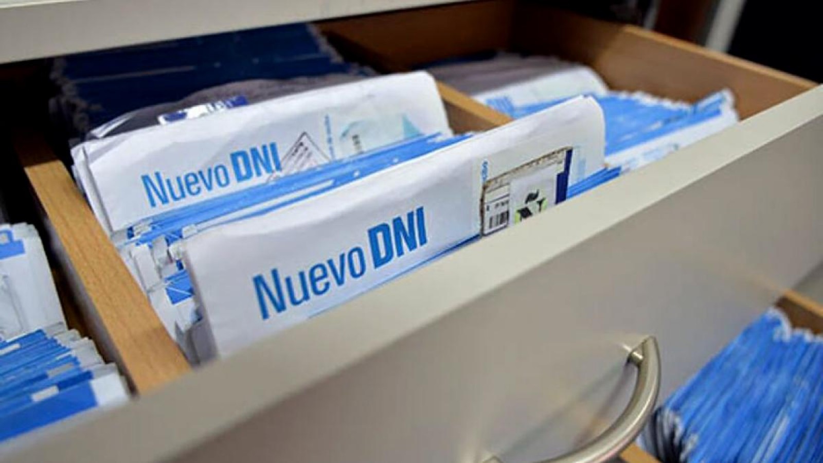 El Renaper lanza el nuevo DNI electrónico con chip y código QR