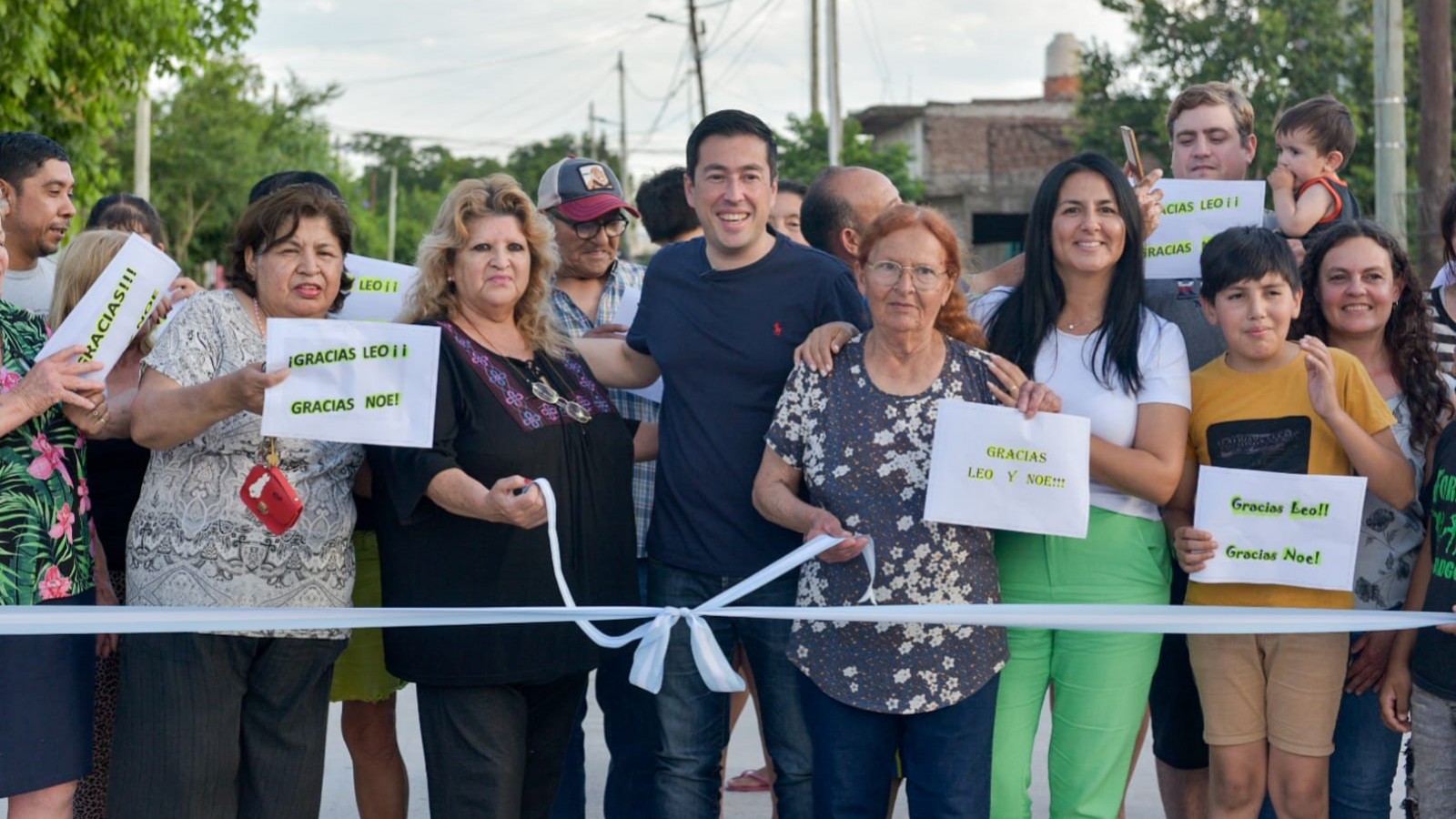 Nardini y Correa inauguraron obras de pavimento e hidráulicas en Grand Bourg