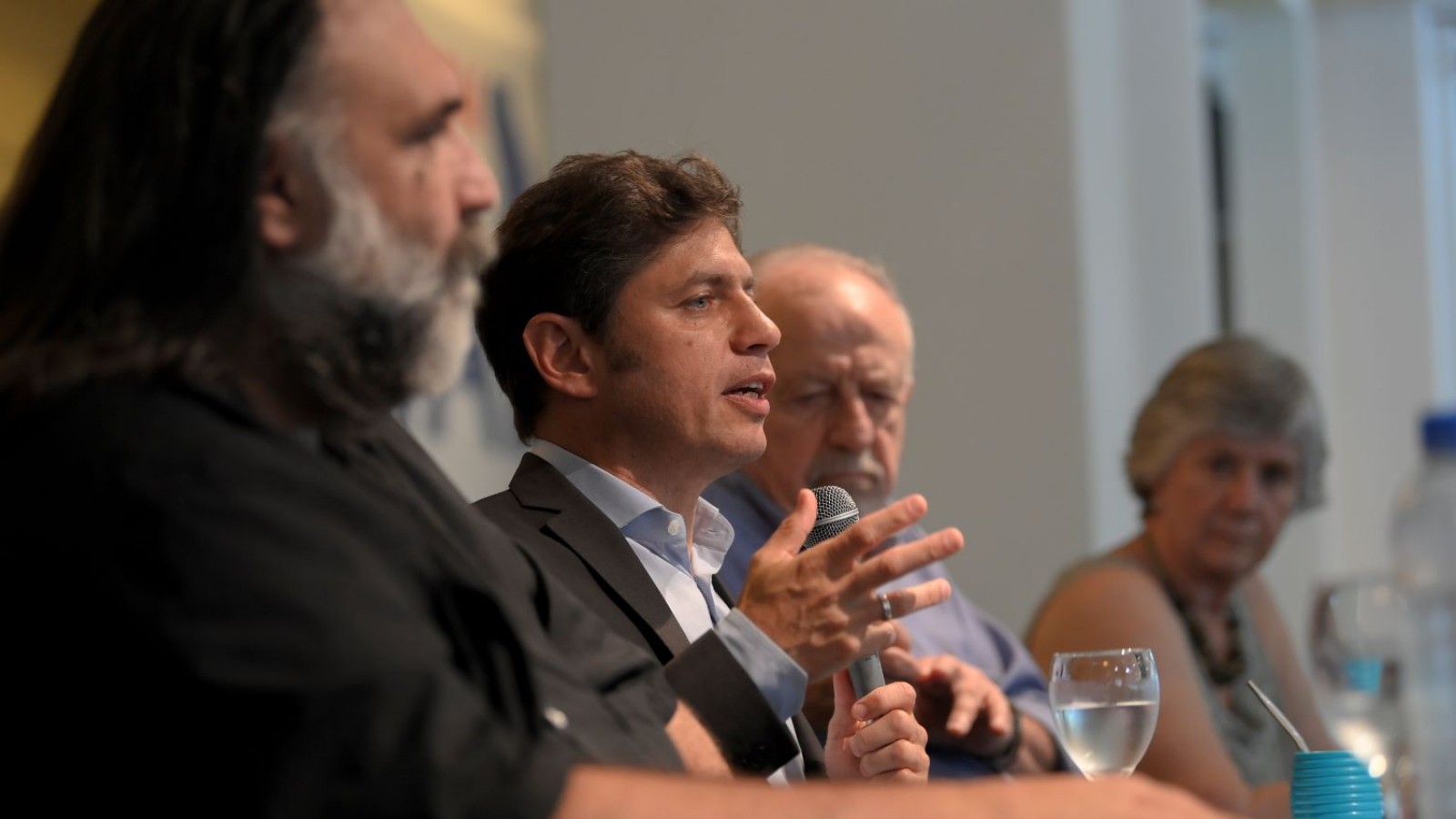 Axel Kicillof participó del plenario de cierre de año del Movimiento Mayo