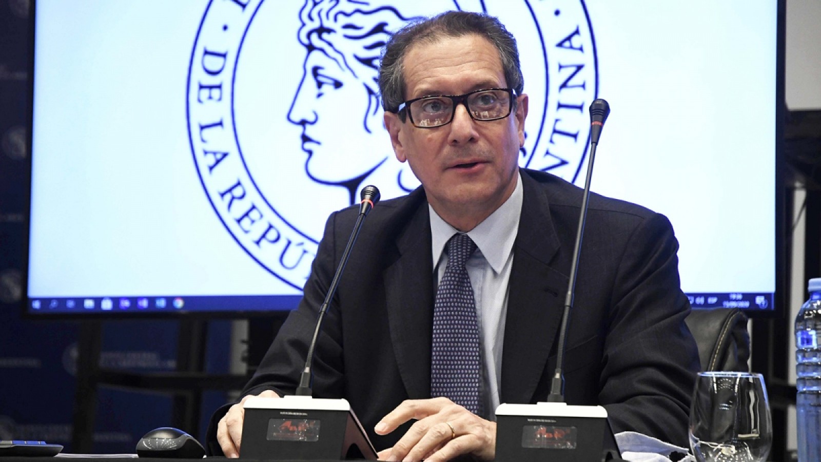 Pesce, el único titular del BCRA que completó el mandato de un presidente de la Nación