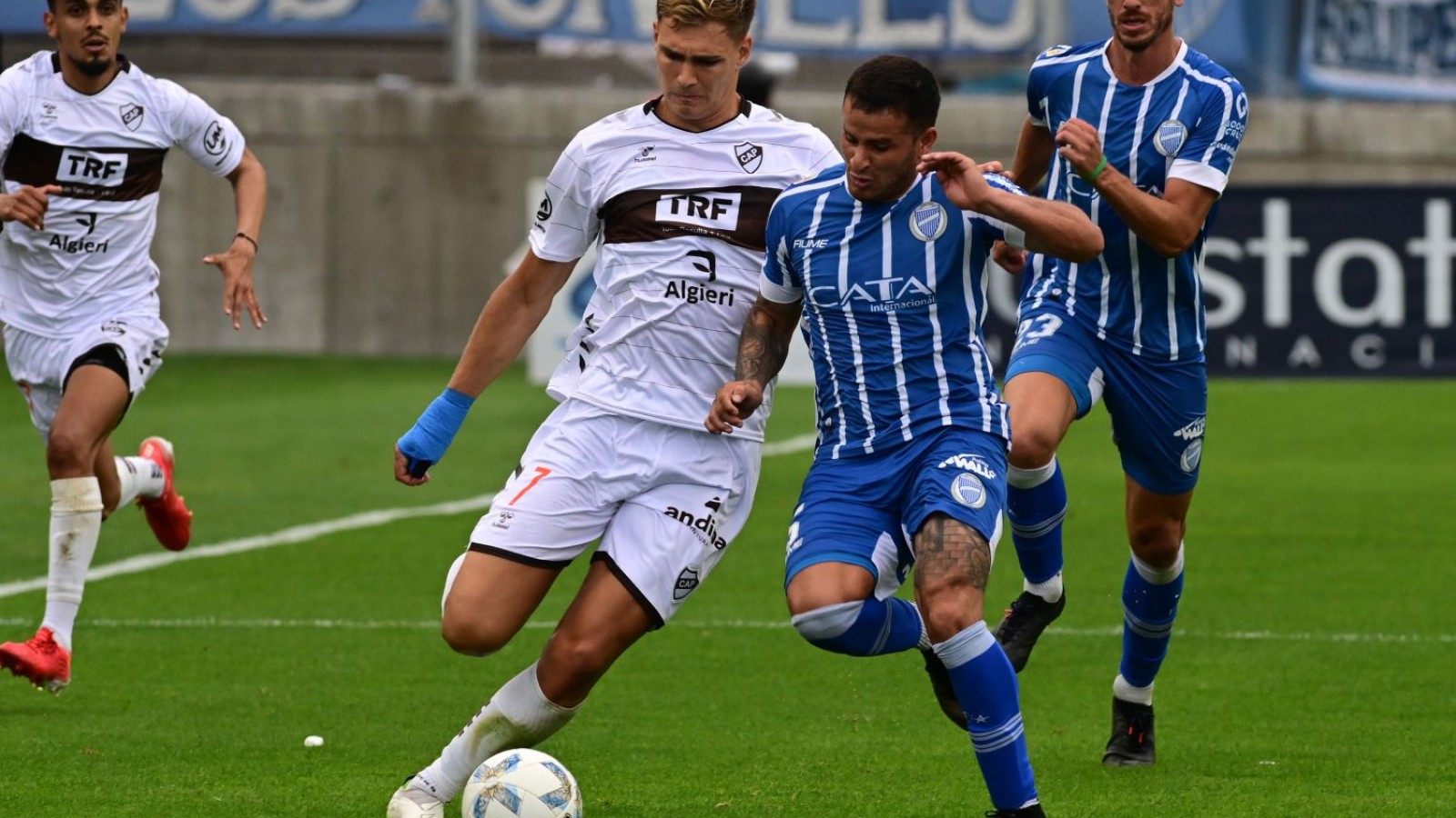 Por penales, Platense llega a una histórica final después de 80 años